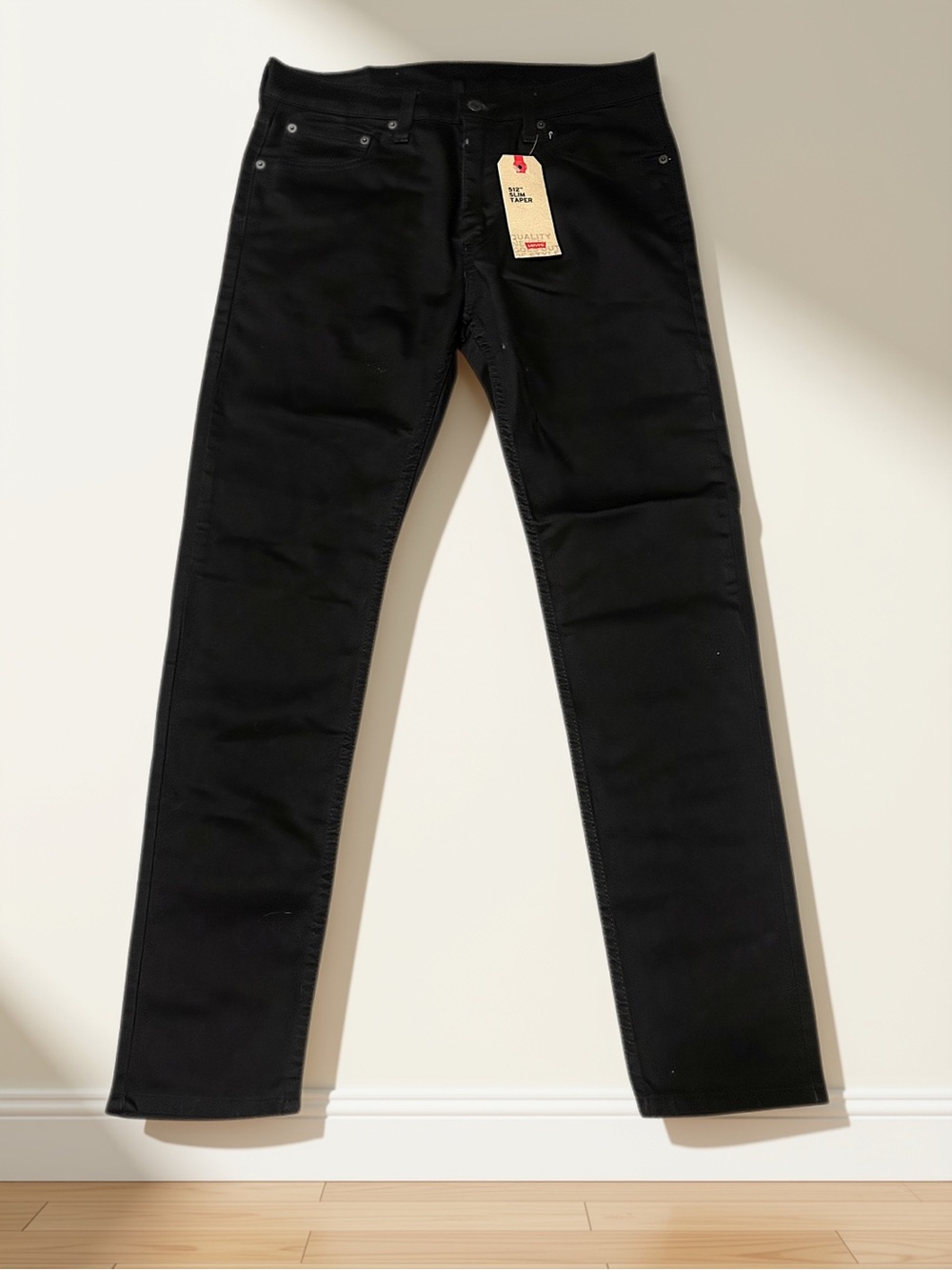 NWT Levi’s 512 Slim Taper Jeans Black Stretch – Size 33x32